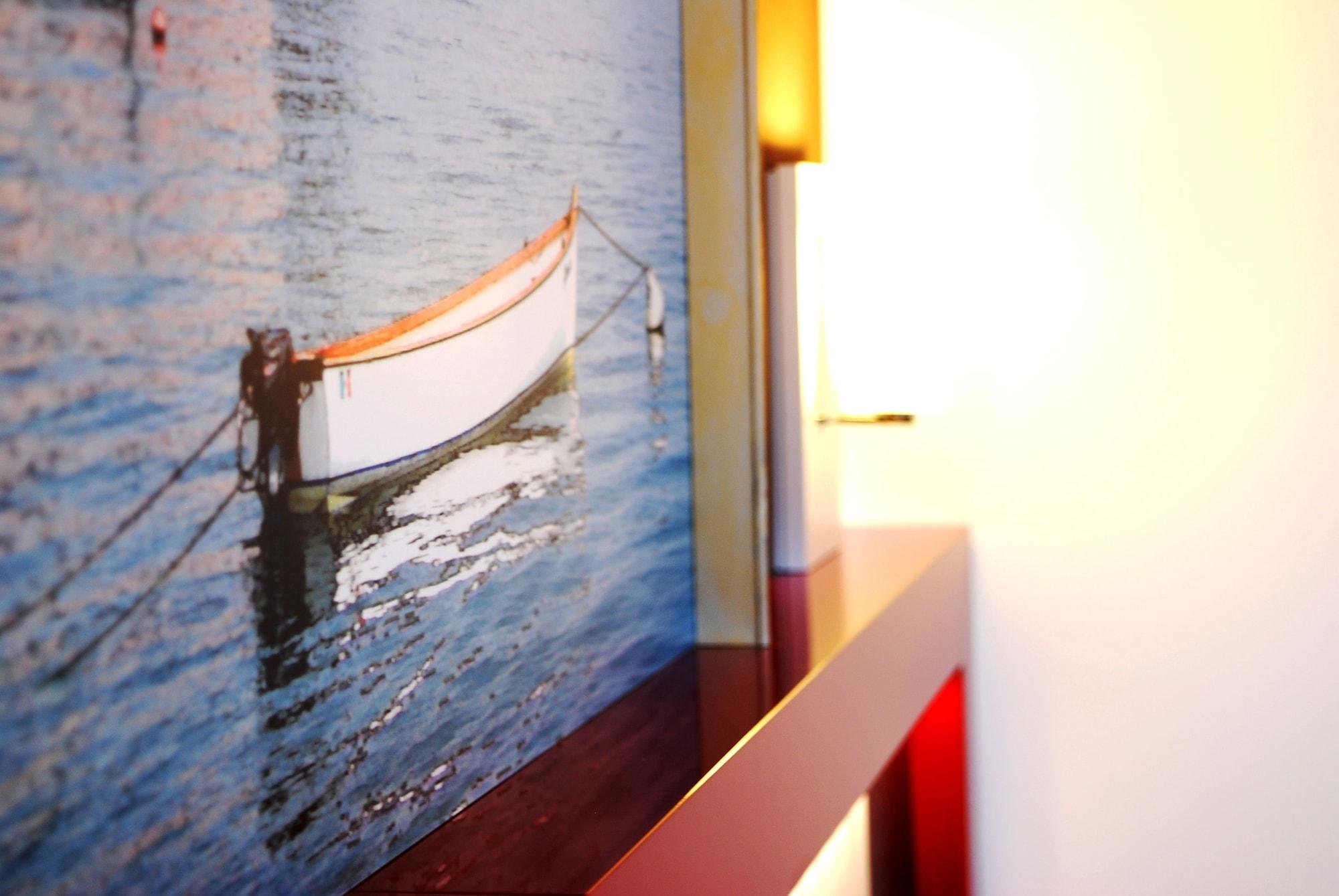 Kairos Garda Hotel Кастельнуово-дель-Гарда Экстерьер фото
