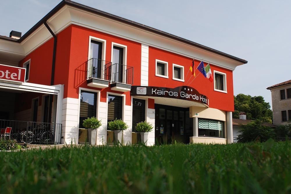 Kairos Garda Hotel Кастельнуово-дель-Гарда Экстерьер фото
