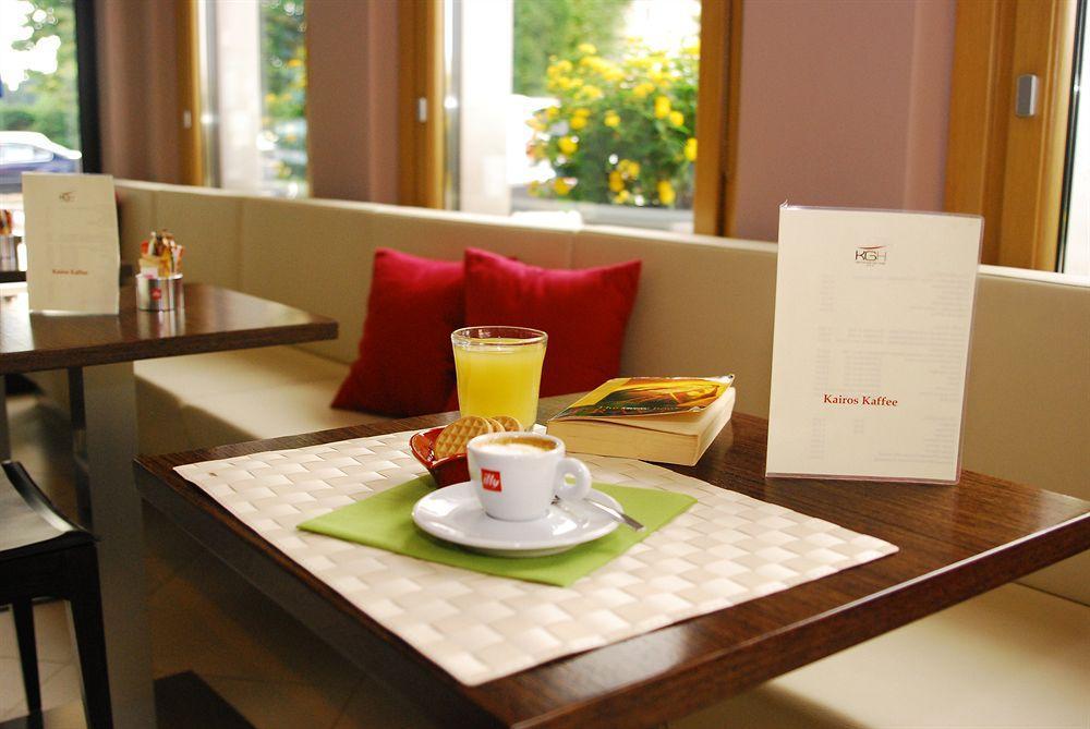 Kairos Garda Hotel Кастельнуово-дель-Гарда Экстерьер фото
