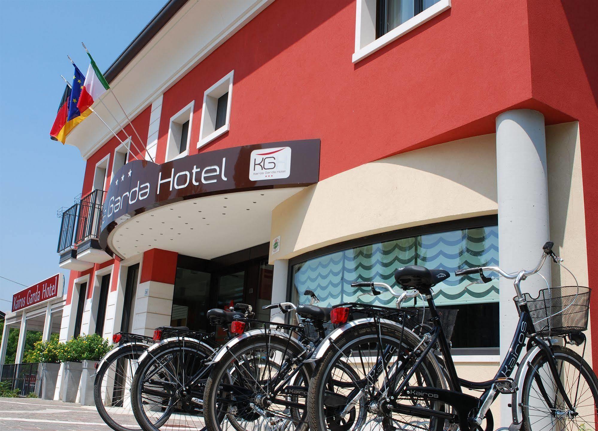 Kairos Garda Hotel Кастельнуово-дель-Гарда Экстерьер фото