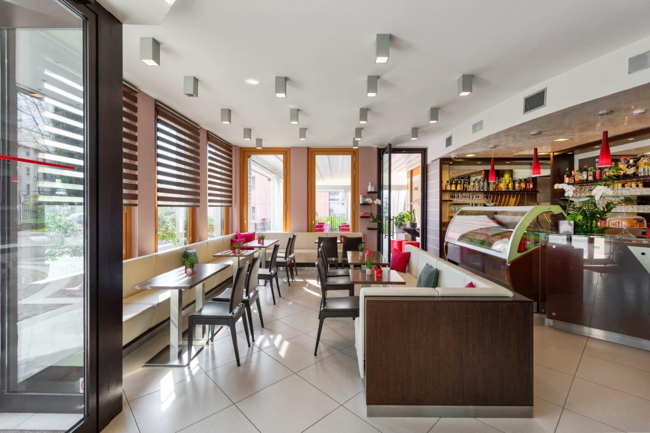 Kairos Garda Hotel Кастельнуово-дель-Гарда Экстерьер фото
