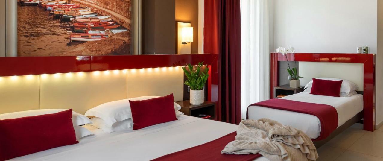 Kairos Garda Hotel Кастельнуово-дель-Гарда Экстерьер фото